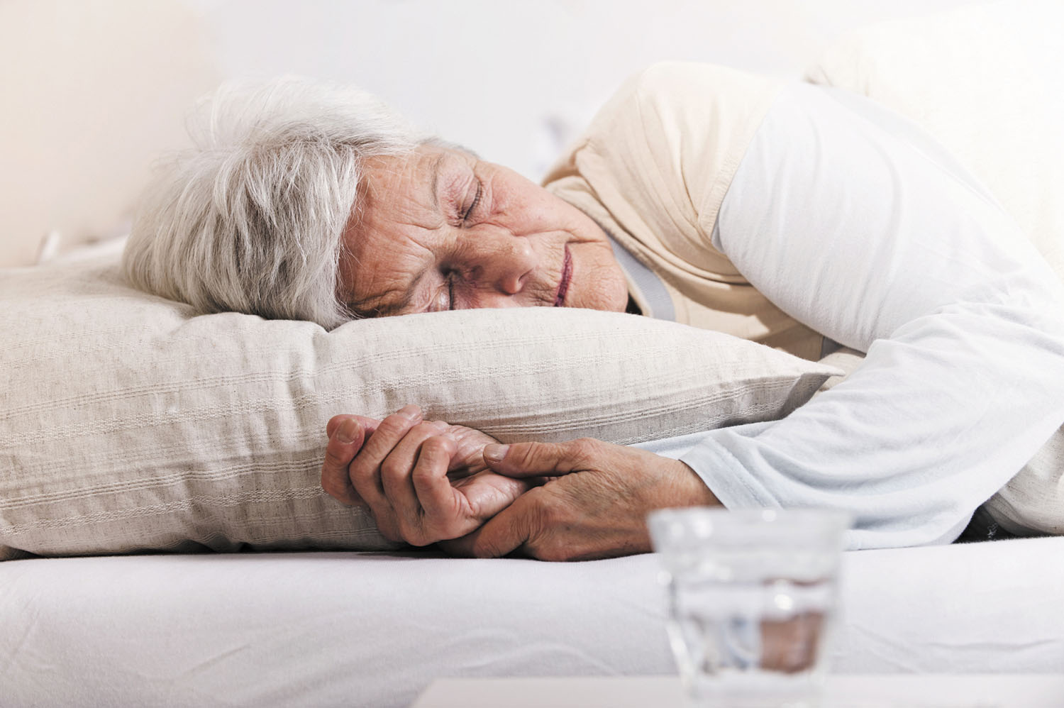 pillow to sleep on your back